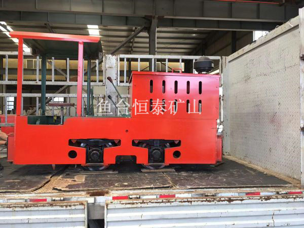 礦用柴油機(jī)車(chē)